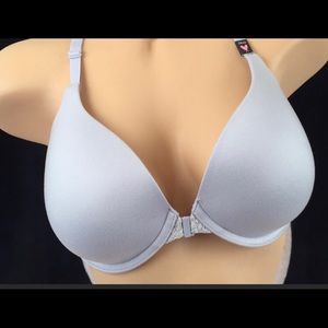 NWT Victoria’s Secret bra. Light gray 34DD